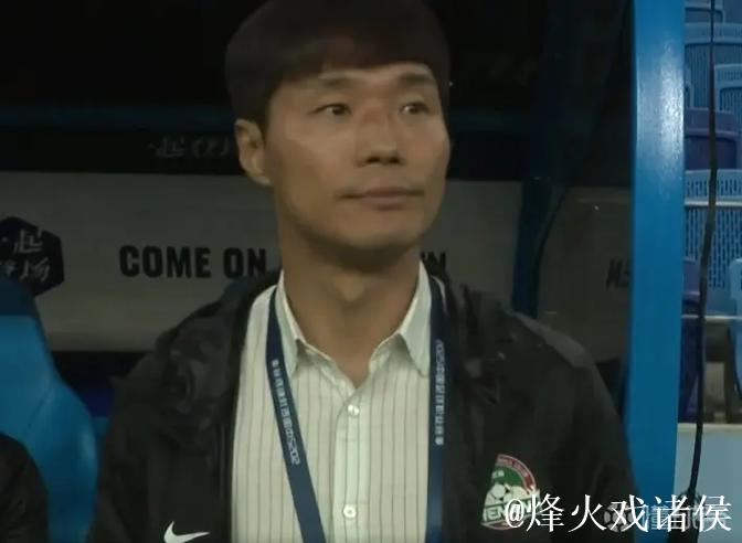 河南俱乐部酒祖杜康 @河南足球俱乐部 丹尼尔·拉莫斯 河南俱乐部酒祖杜康 @河南足球俱乐部 丹尼尔·拉莫斯