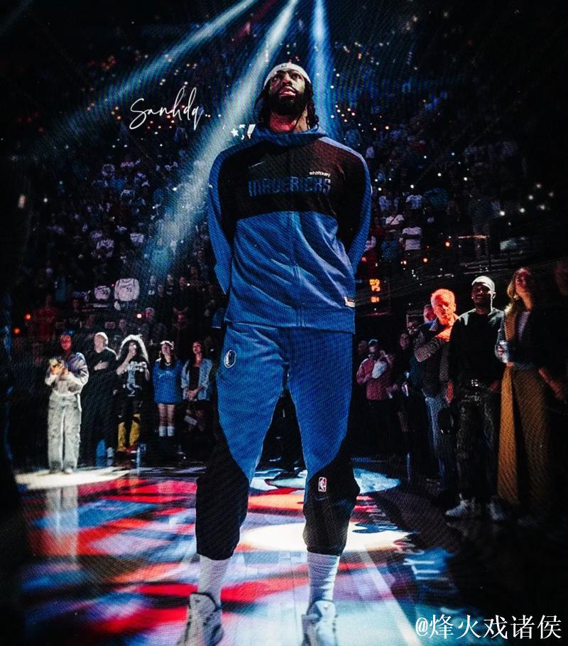 独行侠首发:内姆布哈德、马绍尔、弗拉格、华盛顿、戴维斯 独行侠首发:内姆布哈德、马绍尔、弗拉格、华盛顿、戴维斯